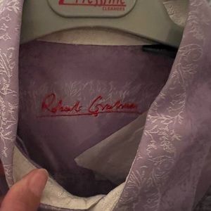 Long sleeve Robert Graham dress shirt.